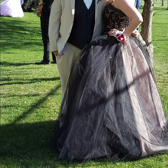 Black and champagne ball gown prom dress! $350 OBO - Picture 1 of 2